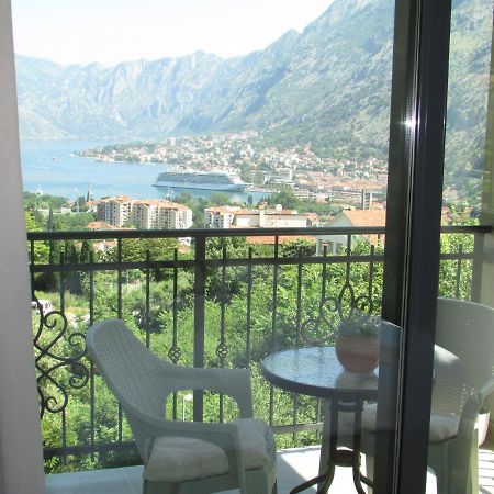 Radgost Kotor Apartments Buitenkant foto