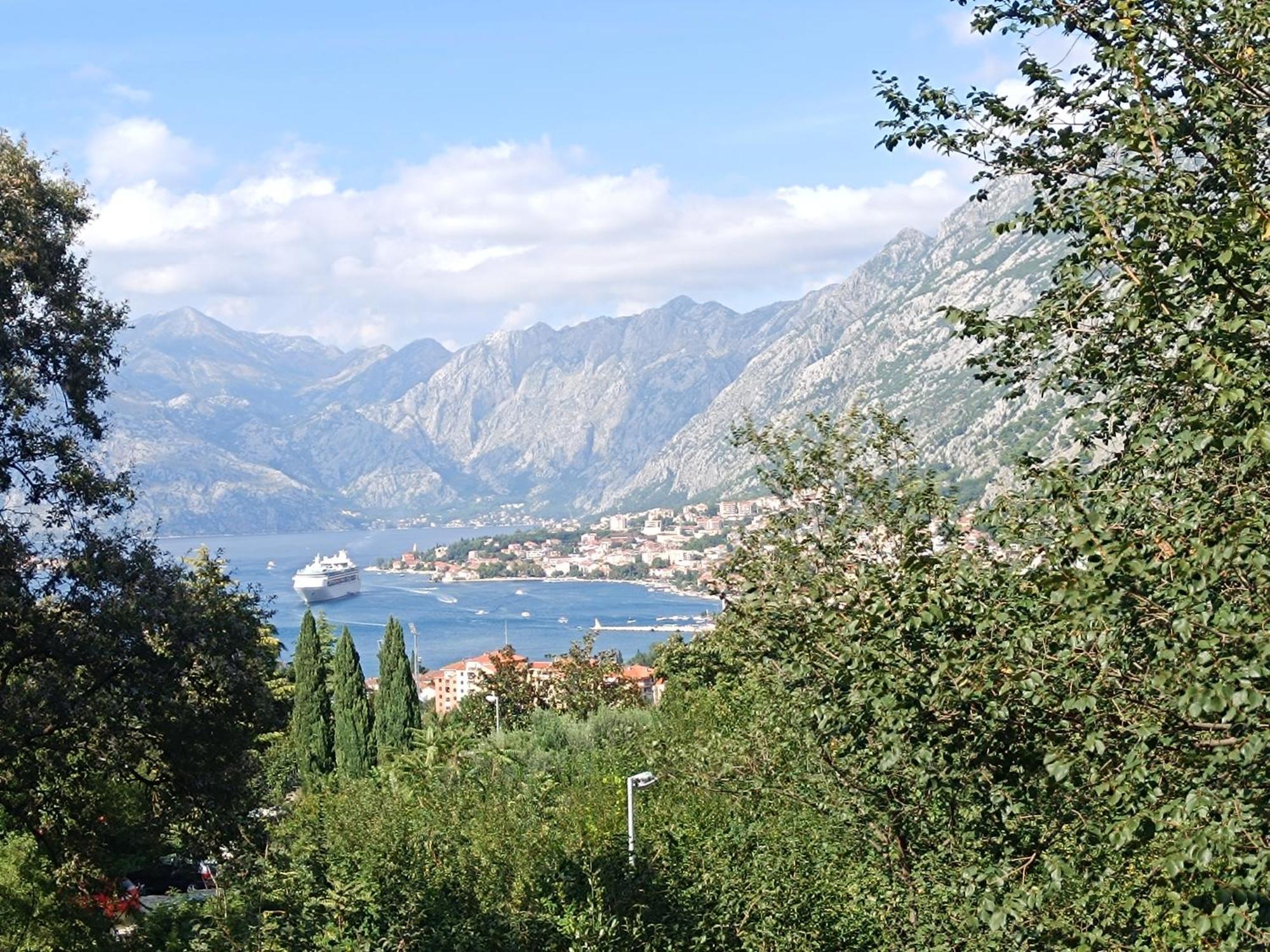 Radgost Kotor Apartments Buitenkant foto
