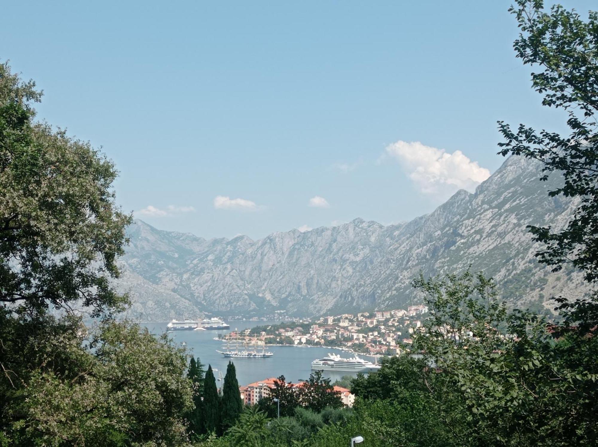 Radgost Kotor Apartments Kamer foto