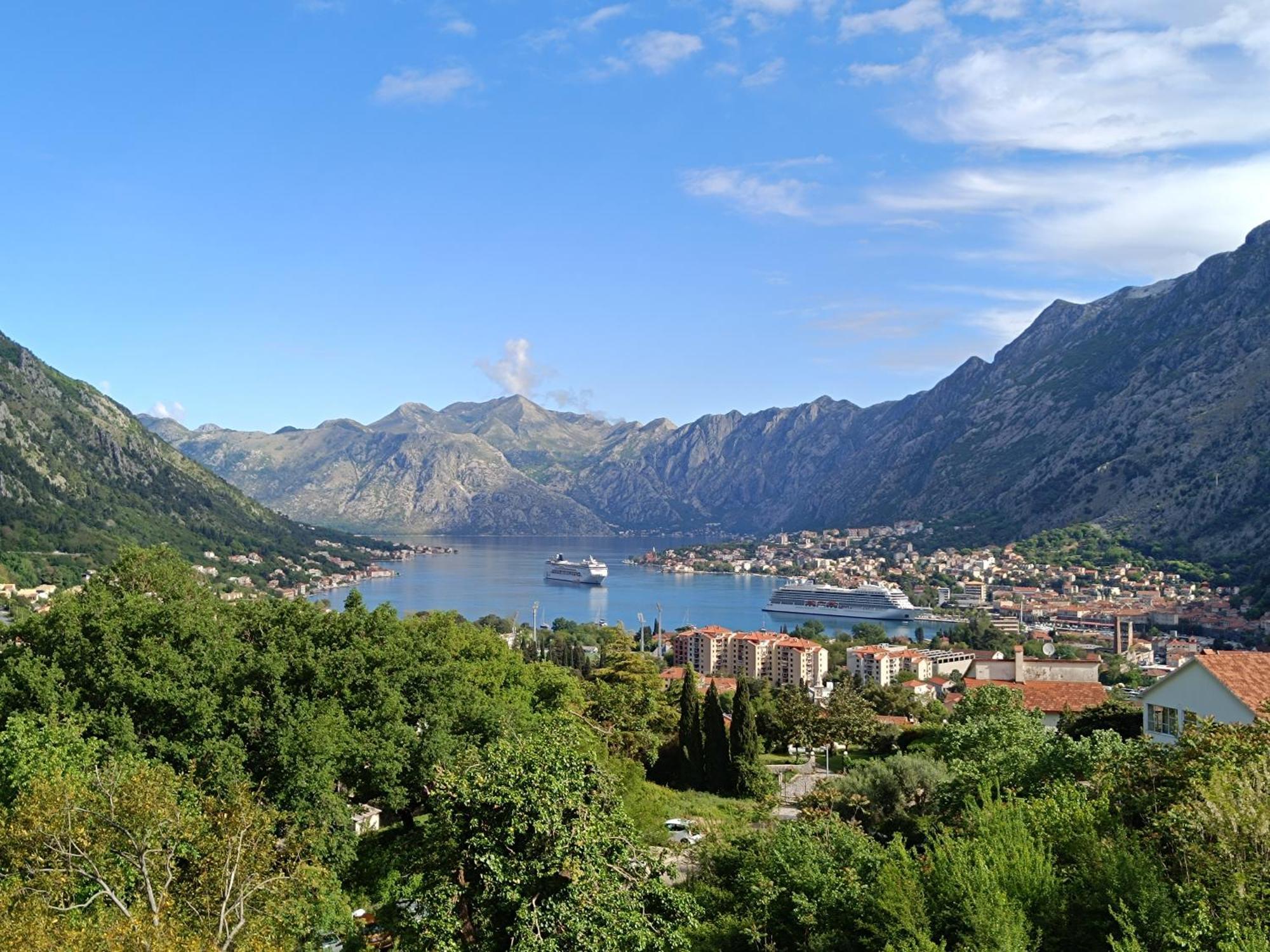 Radgost Kotor Apartments Buitenkant foto
