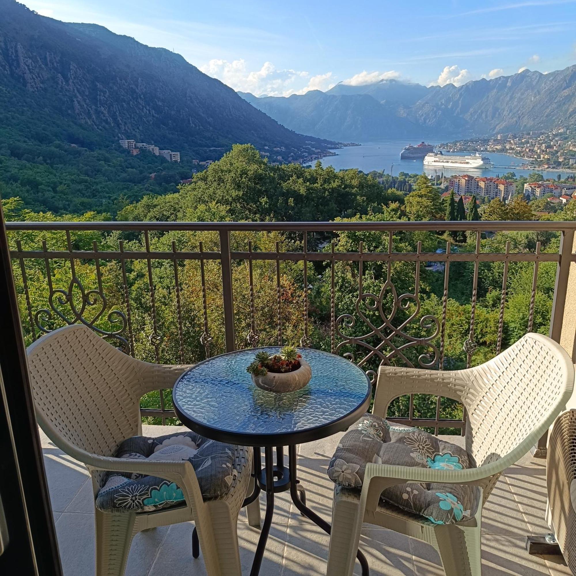 Radgost Kotor Apartments Buitenkant foto