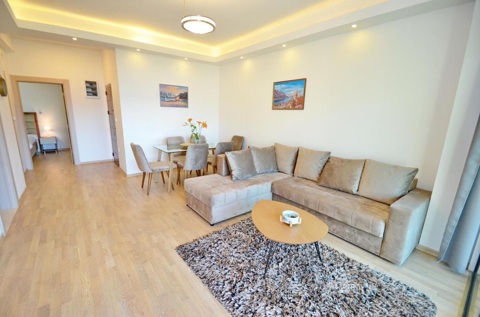 Radgost Kotor Apartments Buitenkant foto