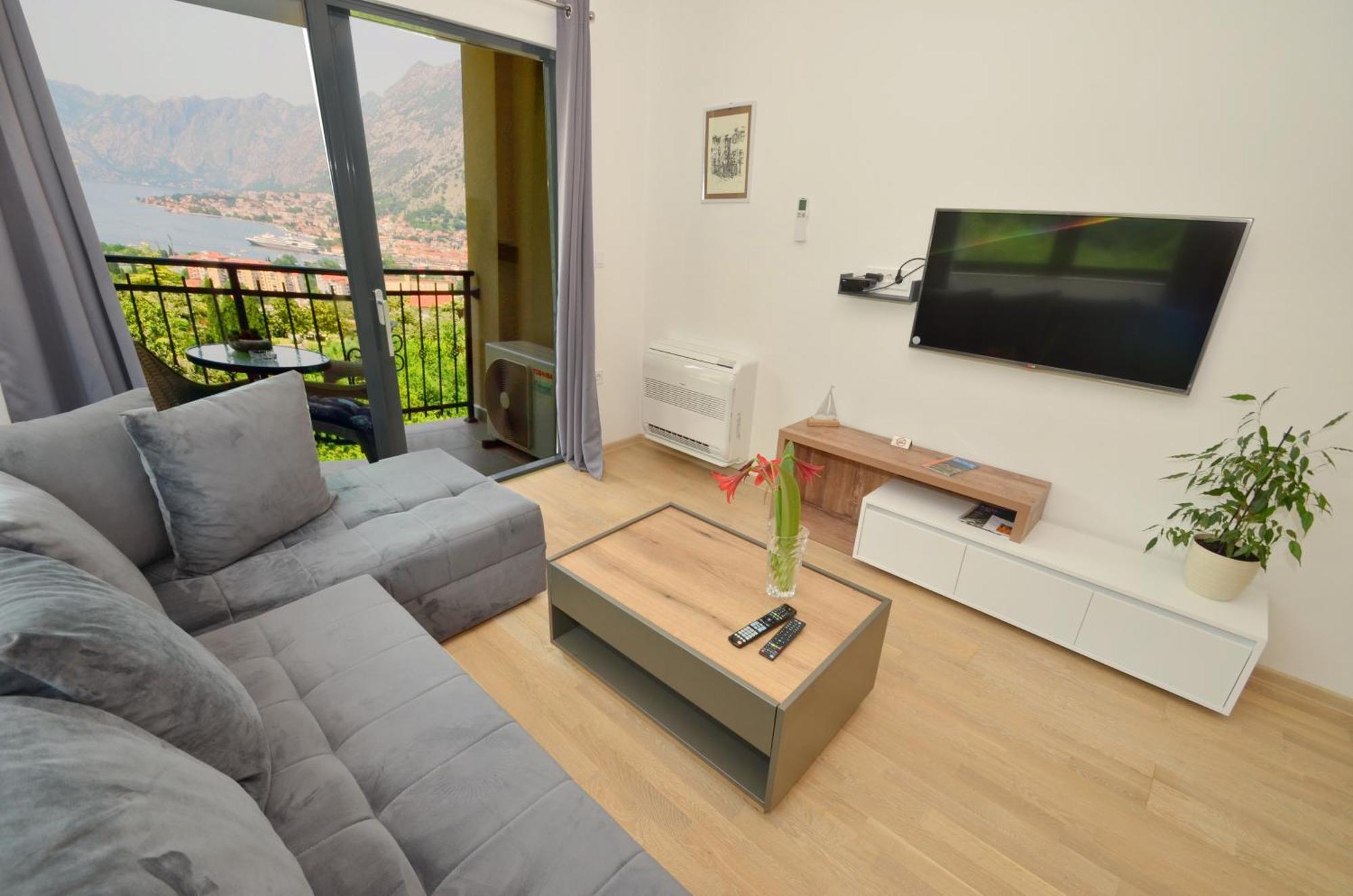 Radgost Kotor Apartments Buitenkant foto